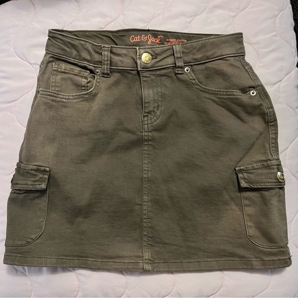 5 for $25 💞💞Girls skirt